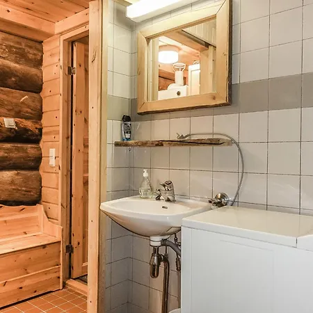 Sallanhelmi C1 By Interhome